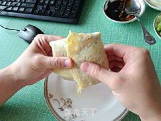 煎饼卷大葱的做法步骤：12