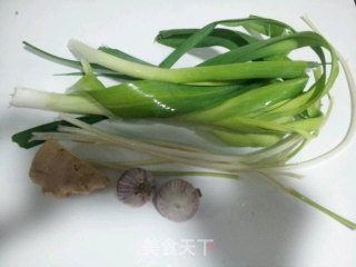 爆炒卤味的做法步骤：1