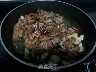 爆炒卤味的做法步骤：5