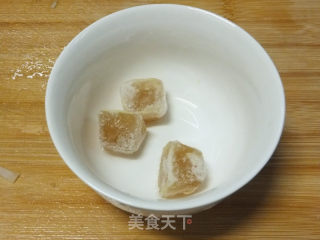 白玉菇蛋炒饭的做法步骤：4