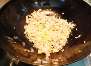白玉菇蛋炒饭的做法步骤：11