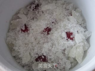 家酿杨梅酒的做法步骤：2