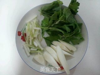 大蒜烧鲫鱼的做法步骤：3