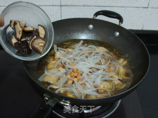 【干贝粉条炖土鸡】的做法步骤：6