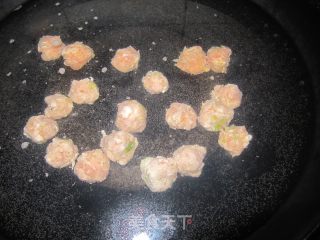 菠菜肉丸汤的做法步骤：4