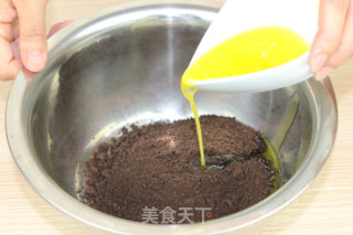 柠檬慕斯蛋糕的做法步骤：5