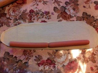 海鲜花边披萨的做法步骤：11