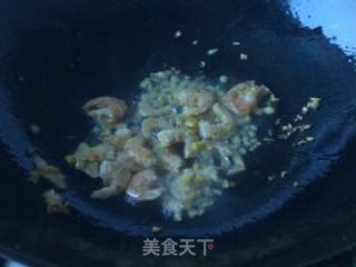虾仁炒西兰花的做法步骤：3