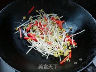 豆芽炒菠菜的做法步骤：4