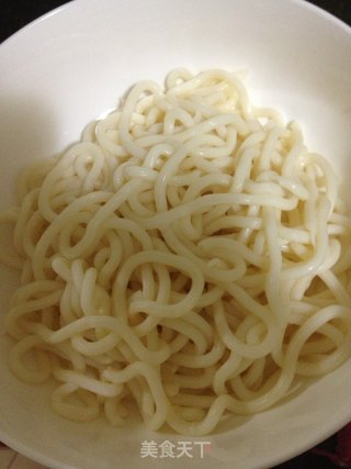 辣炒海鲜乌冬面的做法步骤：4