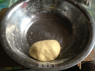 玉米面窝头的做法步骤：2