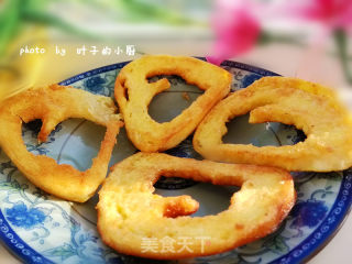 剩馒头的华丽变身-----炸馒头片的做法步骤：9