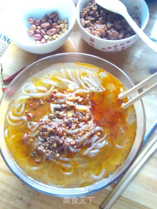 【杂酱酸辣粉】————————让麻、辣、鲜、香挑逗你的味蕾的做法步骤：14