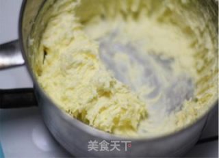 有漂亮花纹曲奇的完美做法——原味奶油曲奇的做法步骤：3