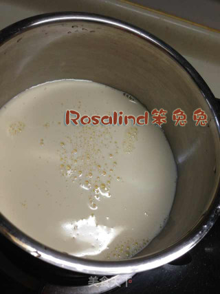口感绵密，无需多次搅拌的巧克力冰激凌的做法步骤：1