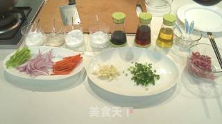 三丝炒意大利面的做法步骤：2