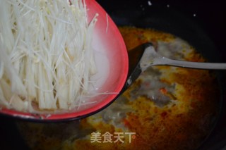 【香汤牛肉金针菇】的做法步骤：7