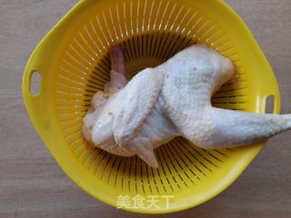 老干妈炒鸡的做法步骤：1