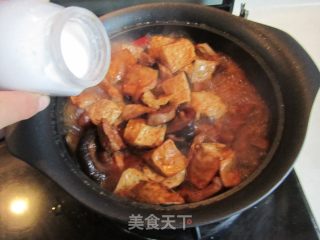 香干烧肉的做法步骤：9