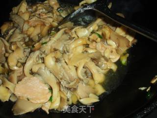 鲜蘑炒肉片的做法步骤：12