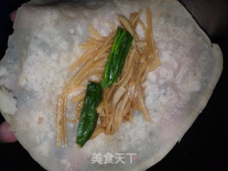 东北烫面筋饼的做法步骤：17