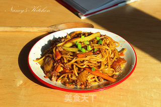 【辣泡菜炒面】花样炒面的做法步骤：12