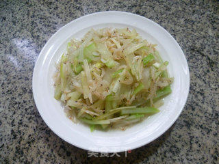 韭菜芽虾皮炒蒲瓜的做法步骤：12