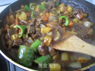 光灿灿的--咖喱牛肉的做法步骤：11