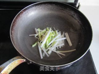 素炒鳝鱼丝的做法步骤：6