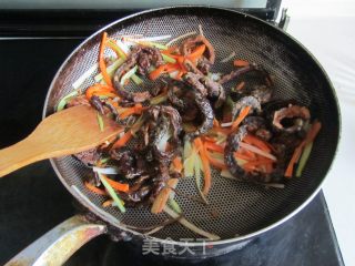 素炒鳝鱼丝的做法步骤：7