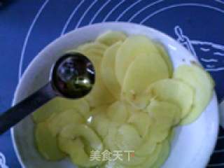空气炸锅版炸土豆片的做法步骤：4