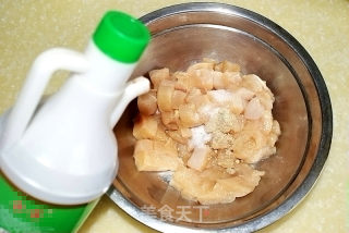 宝宝的最爱-----五彩鸡丁的做法步骤：7