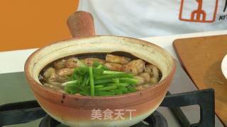鱼露煲小河虾的做法步骤：4