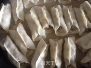 相煎锅贴的做法步骤：6