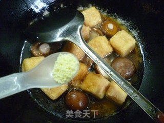 香菇烧油豆腐的做法步骤：11