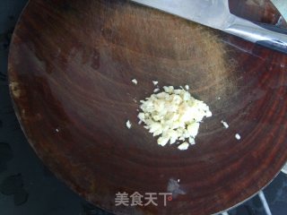 豆豉鲮鱼炒苦瓜的做法步骤：3
