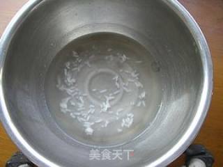 玉米面发糕的做法步骤：1