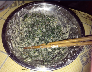 变废为宝＝黑豆渣苦菜丸的做法步骤：3