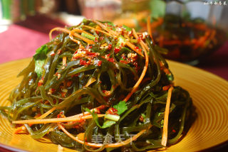 清凉脆爽美发瘦身营养丰富的凉拌美食—凉拌海带丝的做法步骤：9