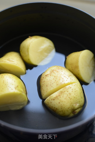 孜然锅巴土豆的做法步骤：1
