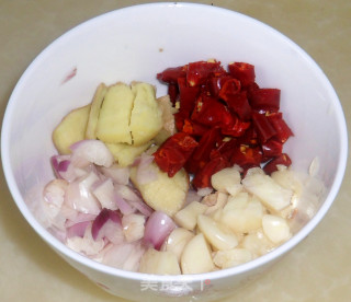 小土豆烧牛腩的做法步骤：3