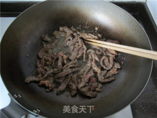 蚝油草菇牛柳的做法步骤：4