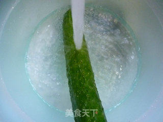 香干五花肉炒虎皮青瓜的做法步骤：2