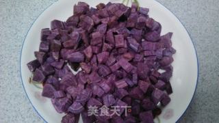 牛奶紫薯馒头的做法步骤：1