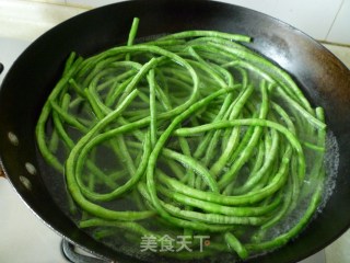 蒜拌豆角的做法步骤：2