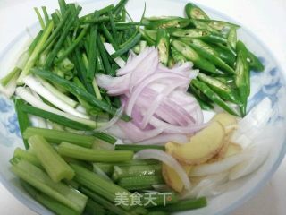 葱香手撕鸡的做法步骤：6