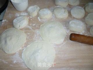 豆角鸡蛋木耳包子的做法步骤：13