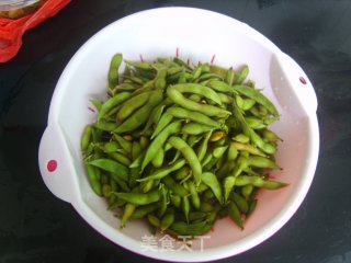 盐水毛豆的做法步骤：3