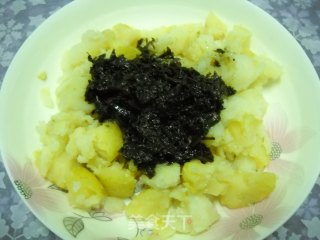 土豆拌橄榄菜的做法步骤：3