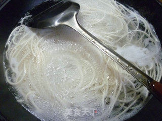胡萝卜素炒面的做法步骤：5